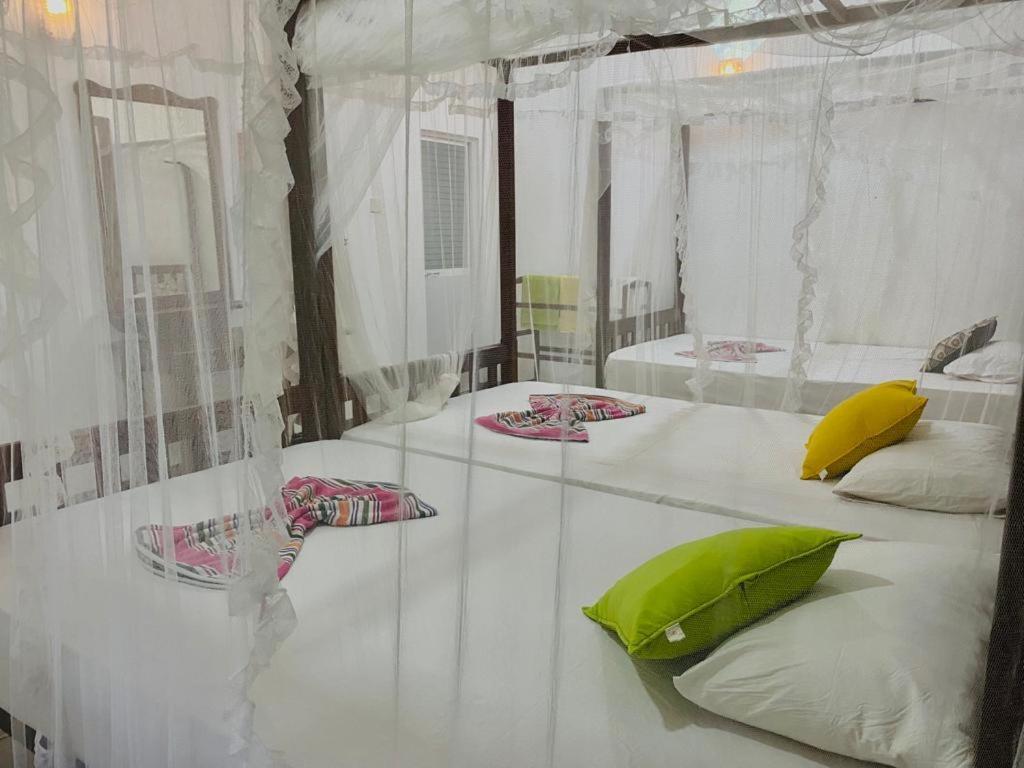 Gihan Guesthouse Mirissa Buitenkant foto
