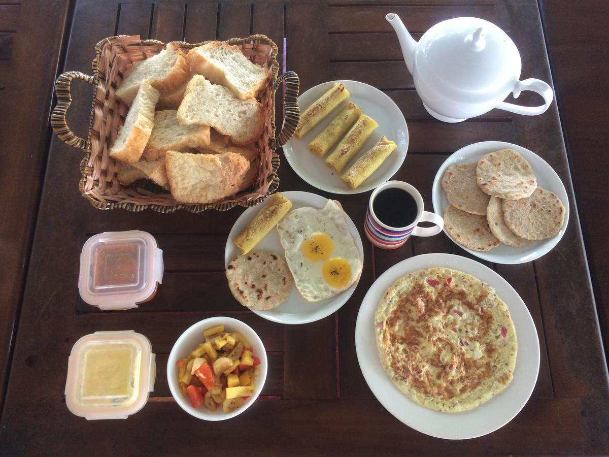 Gihan Guesthouse Mirissa Buitenkant foto