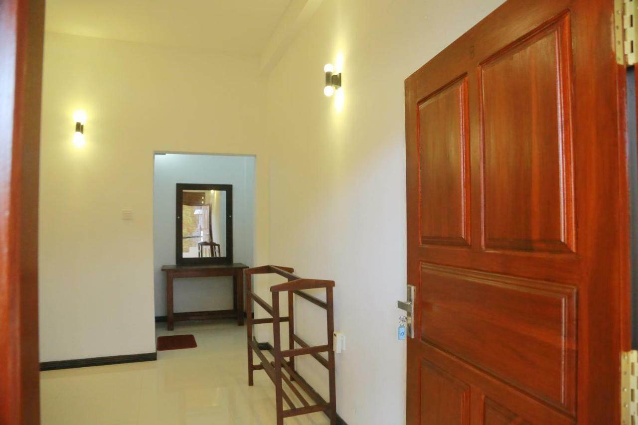 Gihan Guesthouse Mirissa Buitenkant foto