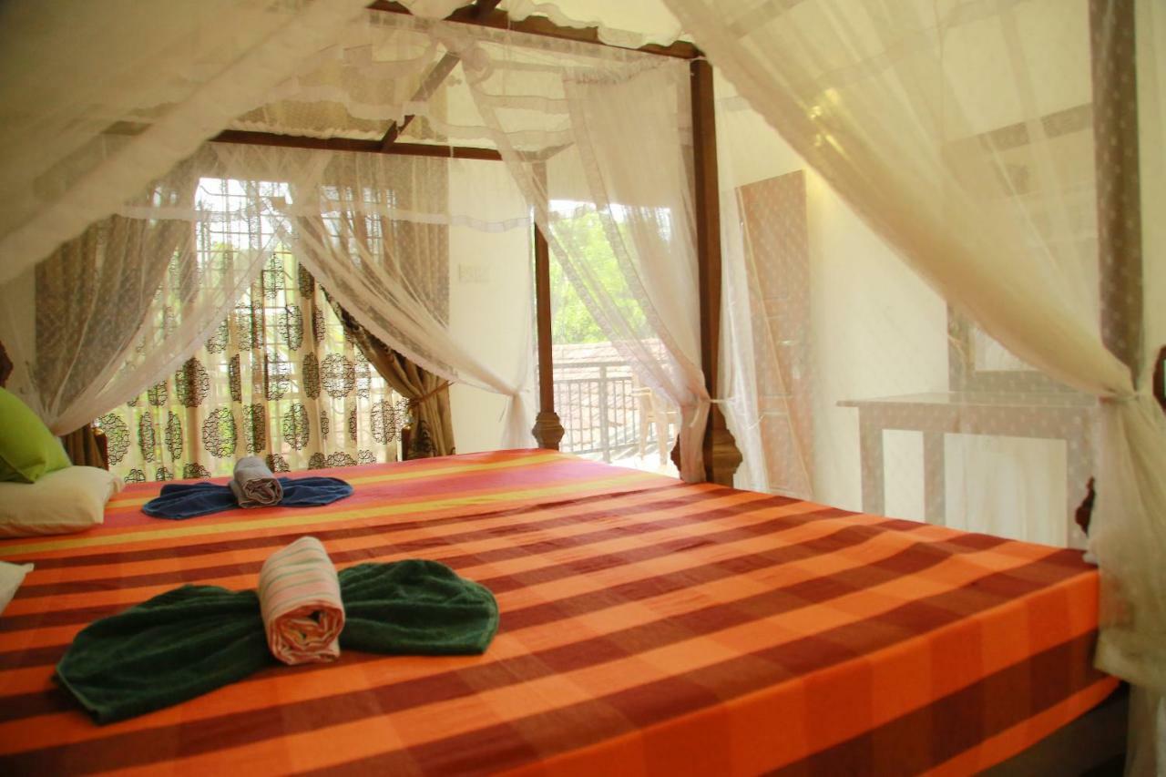 Gihan Guesthouse Mirissa Buitenkant foto